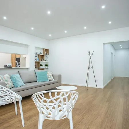 Apartment Luxury Picadeiro I By Rent4all