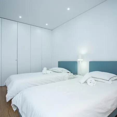 Apartment Luxury Picadeiro I By Rent4all