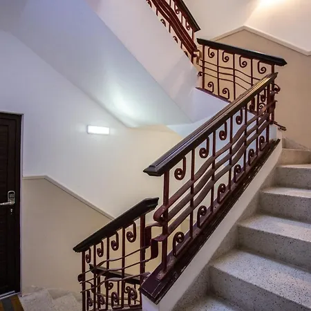 Apartment Luxury Picadeiro I By Rent4all